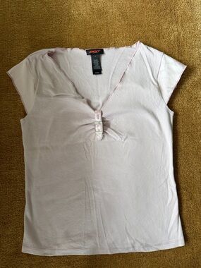 DKNY Light Pink Short Sleeve V-Neck Top with Front Buckle